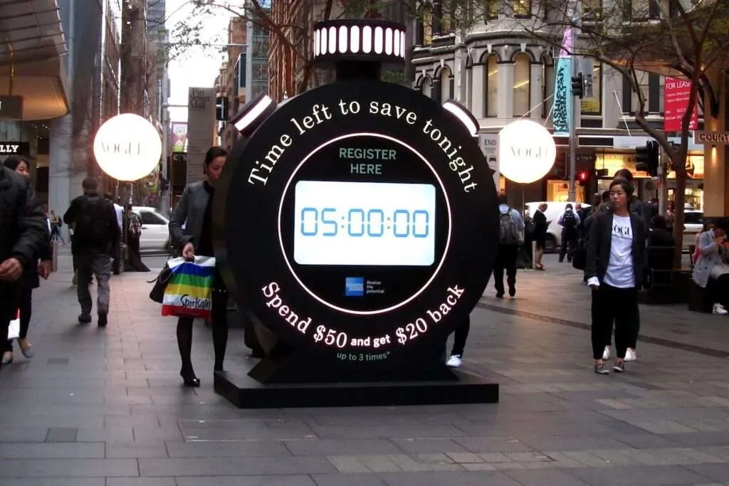 DisplayWise-Brand-Activation-American-Express Phygital Experiences Outdoor Activations